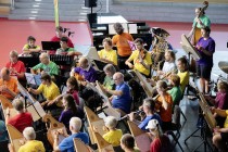 'Die Bunten', das Augsburger Inklusionsorchester, beim Auftritt im großen Saal